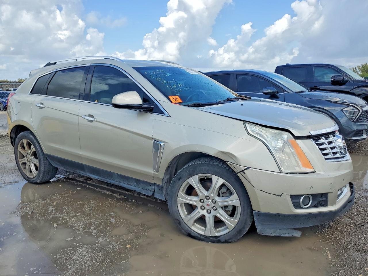 2014 CADILLAC SRX PERFORMANCE COLLECTION