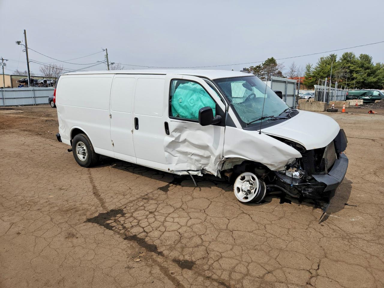 2019 CHEVROLET EXPRESS G2500