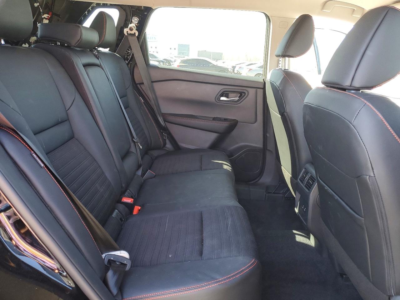 NISSAN ROGUE 2026 — 12