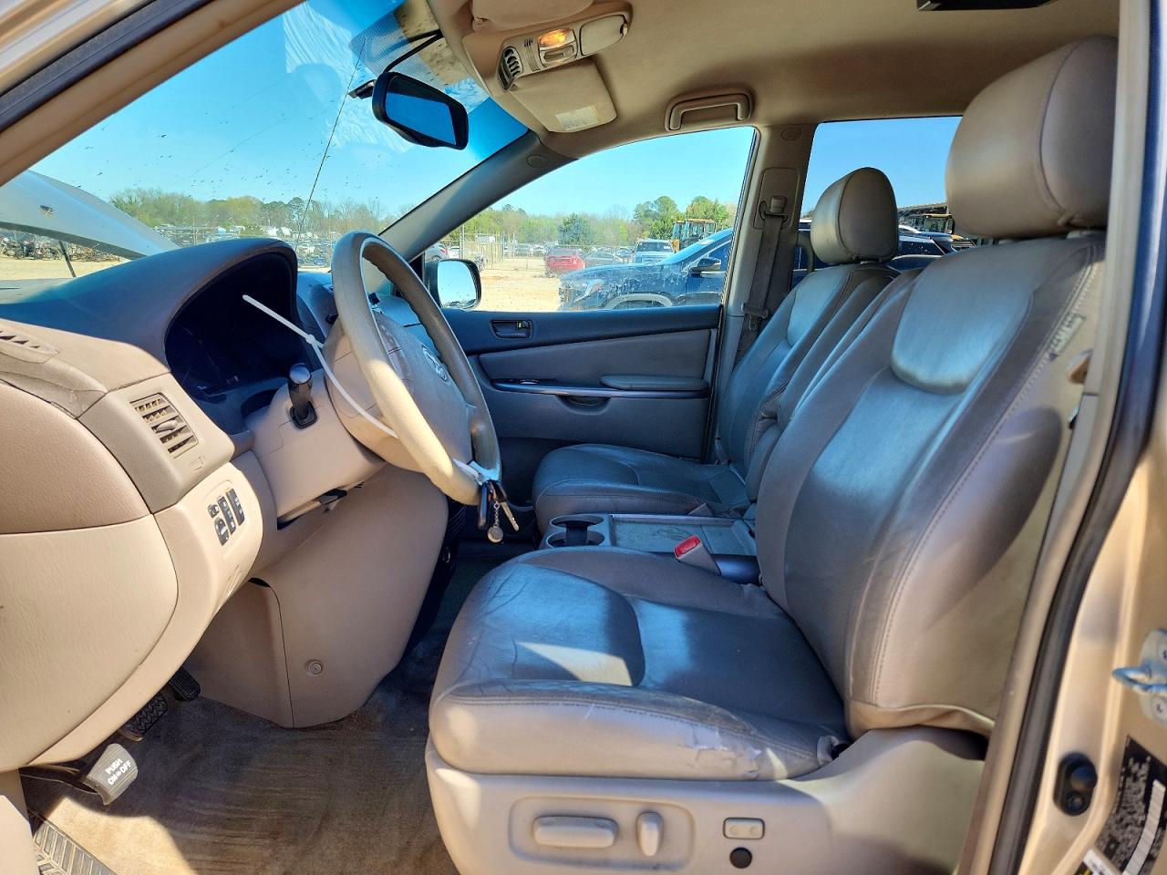 TOYOTA SIENNA 2006 — 8