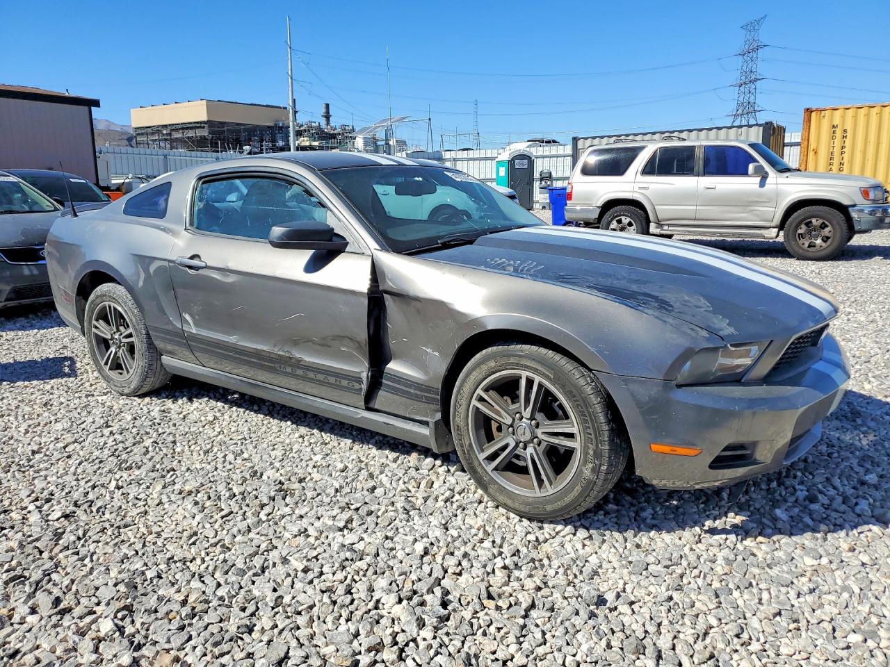 FORD MUSTANG 2010 — 5