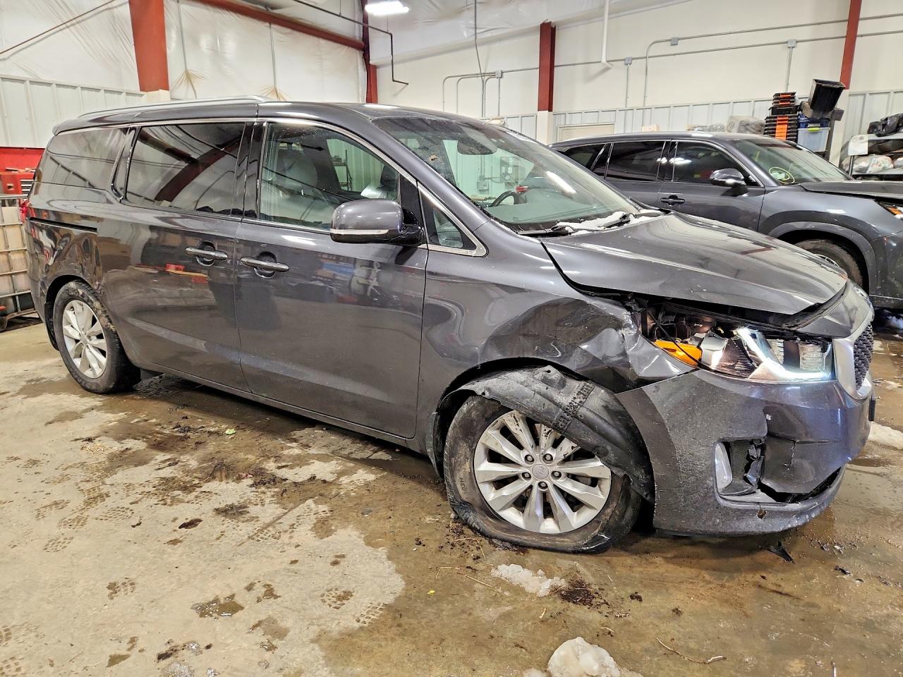 2016 KIA SEDONA EX