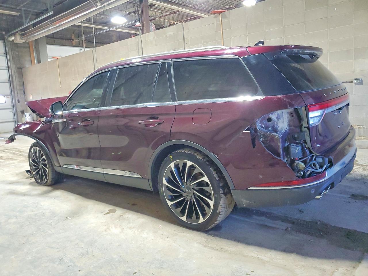 LINCOLN AVIATOR 2022 — 3