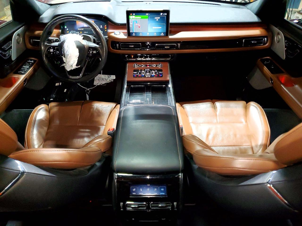 LINCOLN AVIATOR 2022 — 9