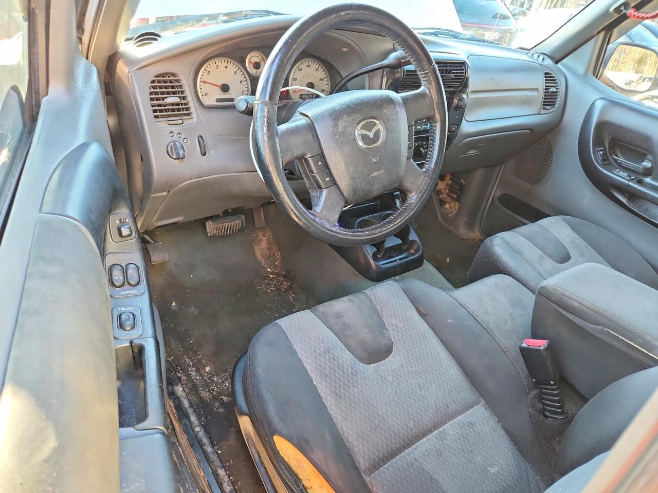 MAZDA B3000 2004 — 9