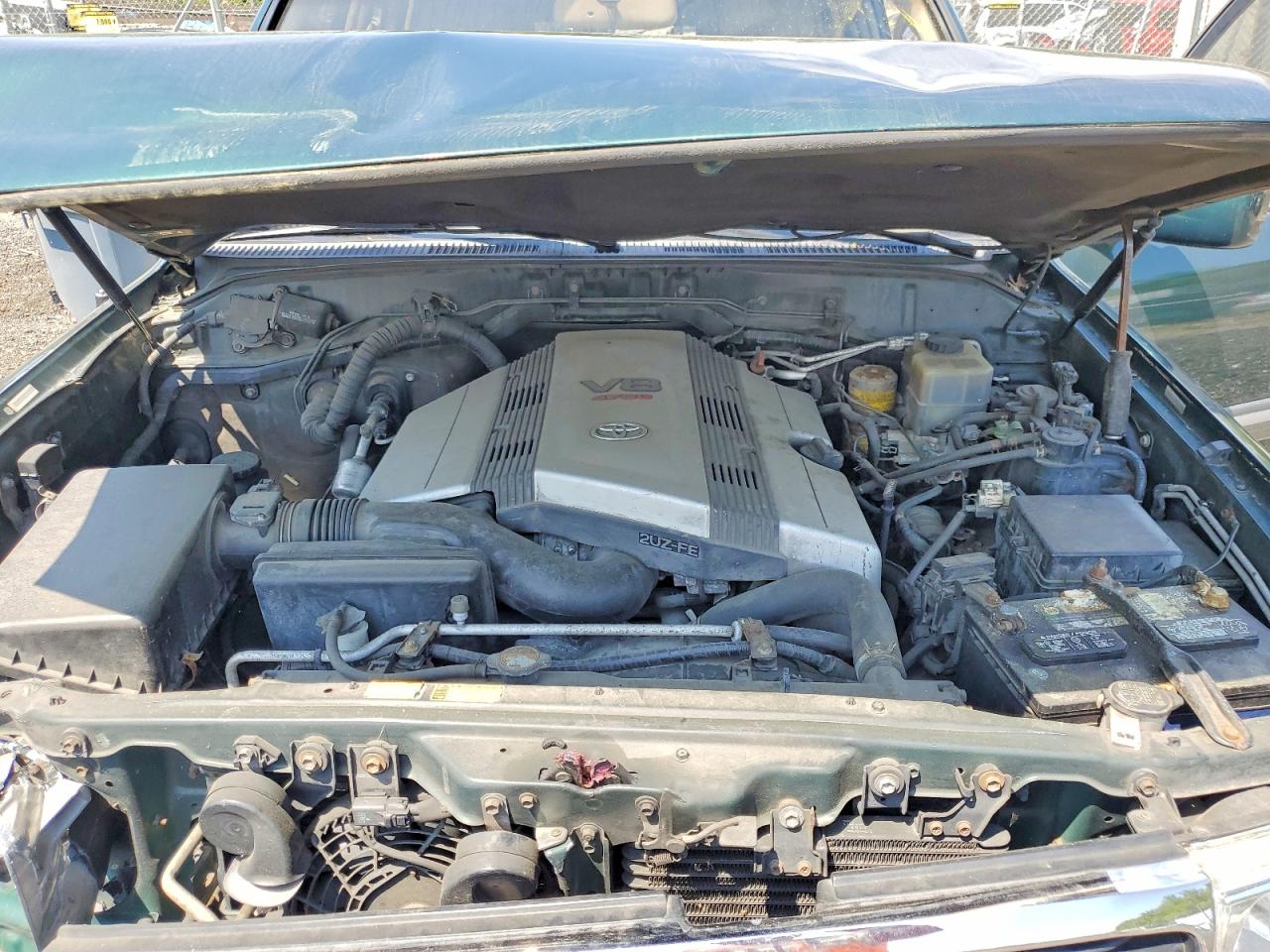 TOYOTA LAND CRUISER 2002 — 12