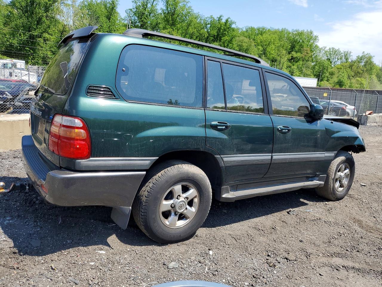 TOYOTA LAND CRUISER 2002 — 4