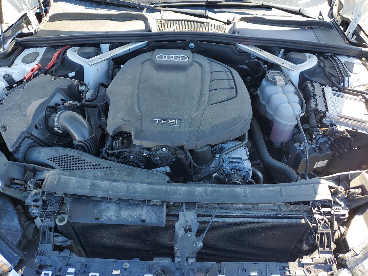 AUDI A4 2019 — 12
