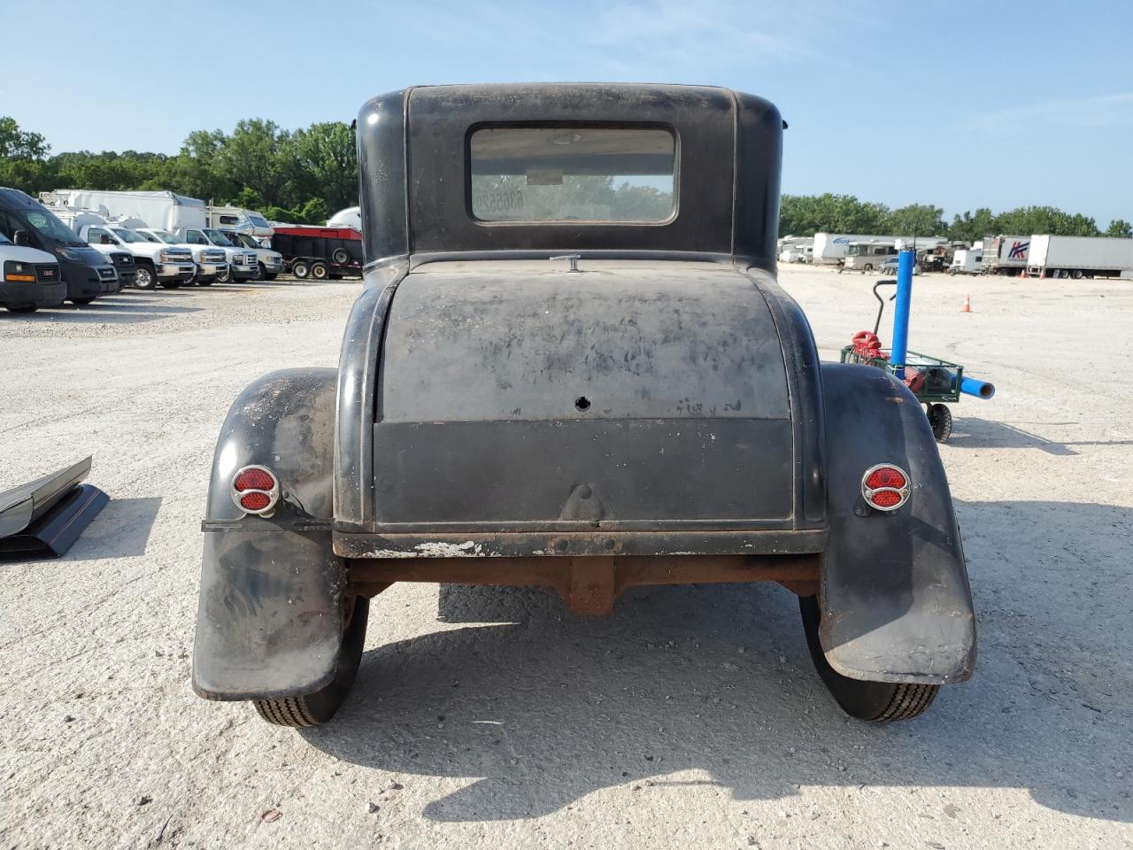 FORD 2 DOOR 1931 — 7
