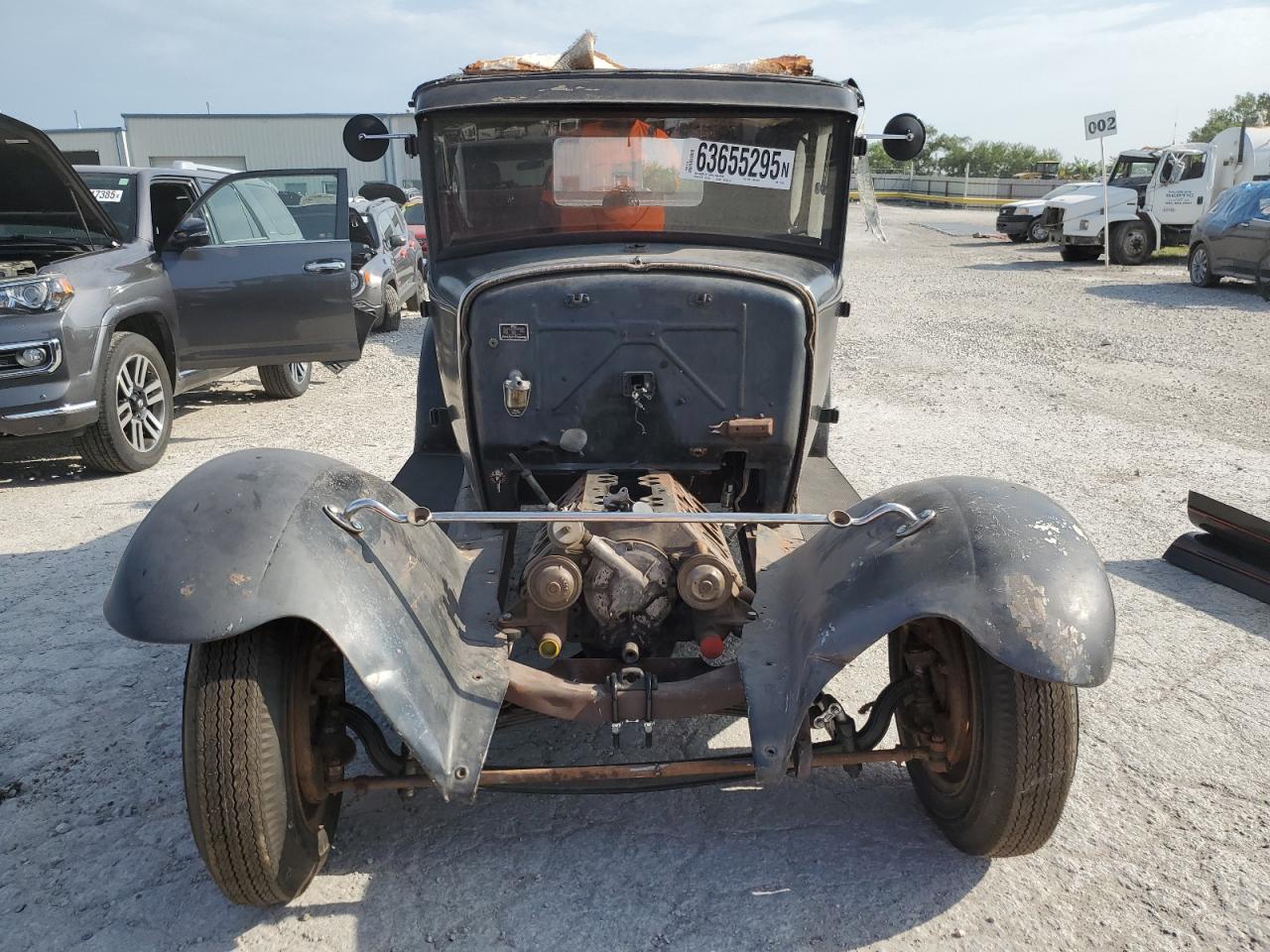 FORD 2 DOOR 1931 — 6