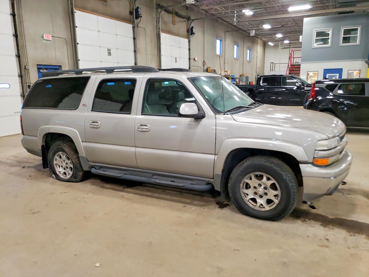 CHEVROLET SUBURBAN 2006 — 5