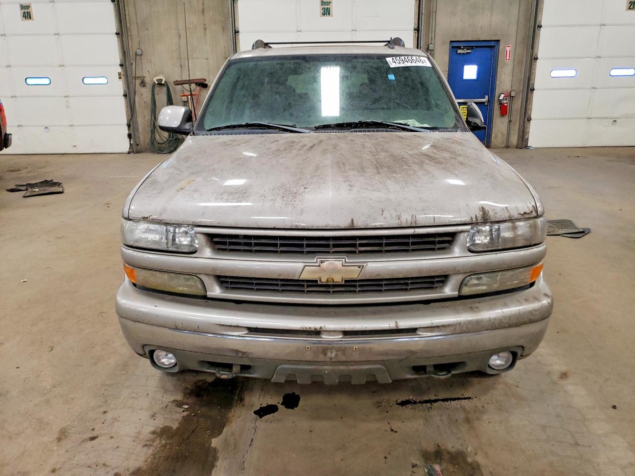 CHEVROLET SUBURBAN 2006 — 6