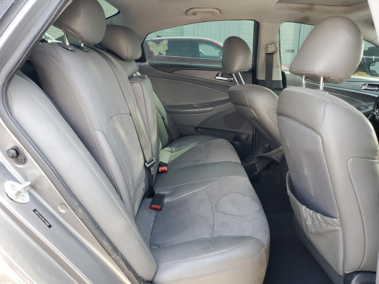 HYUNDAI SONATA SE 2013 — 11