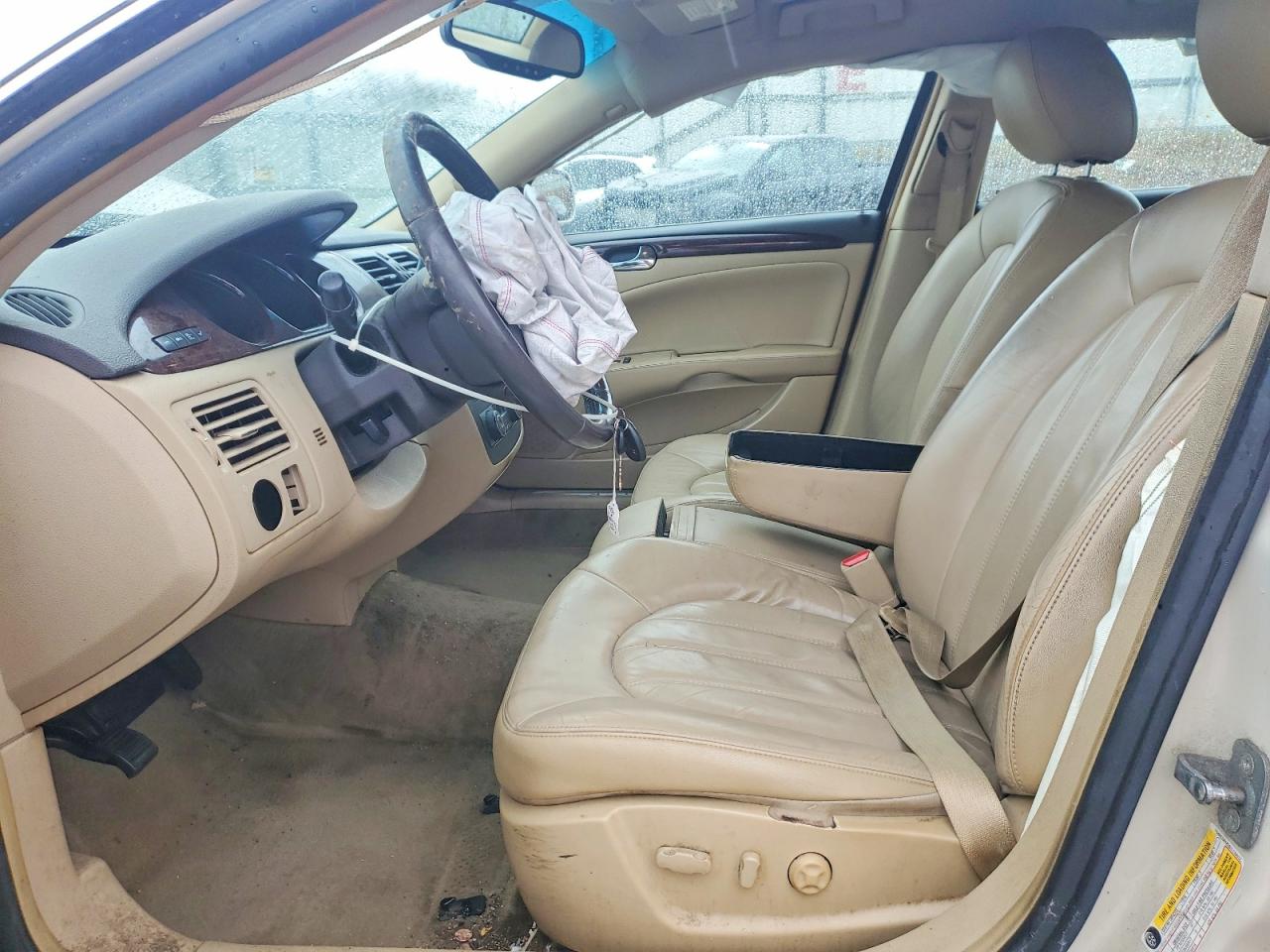 BUICK LUCERNE 2011 — 8