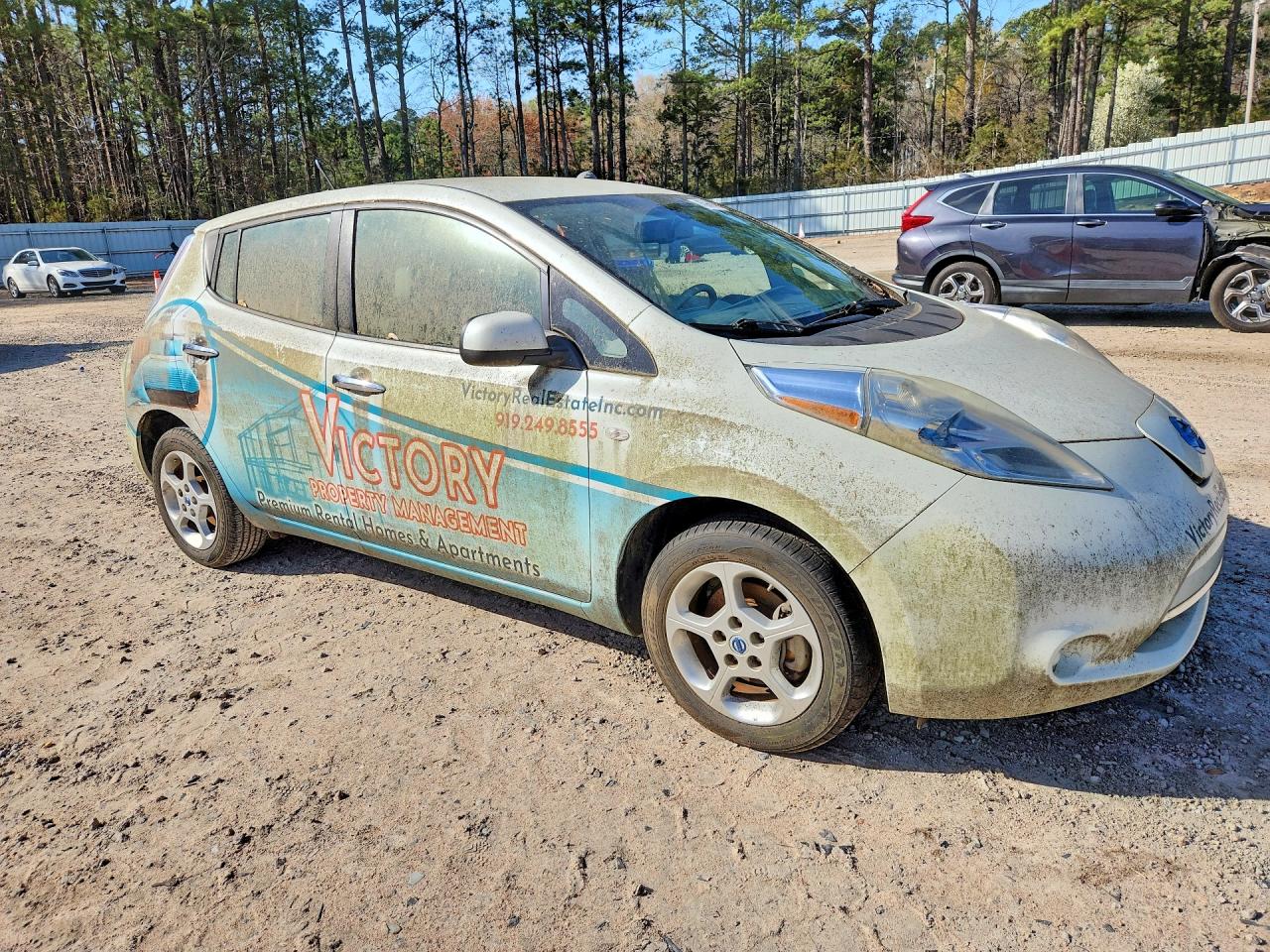 2011 NISS LEAF