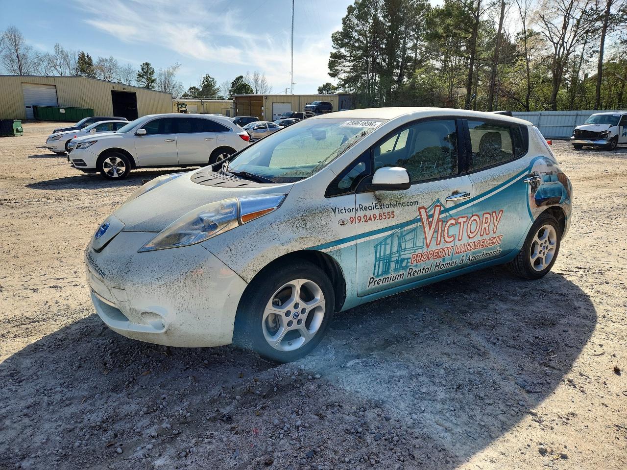 2011 NISS LEAF