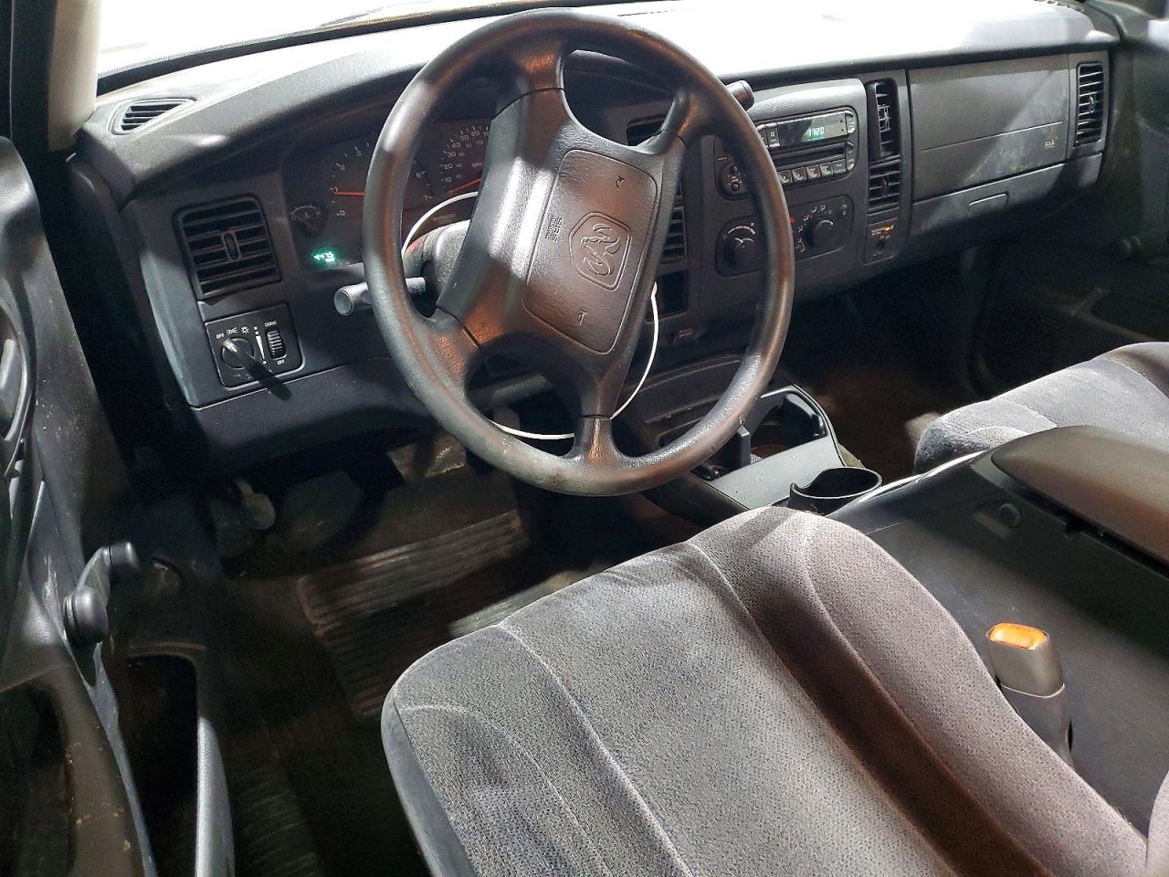 DODGE DAKOTA 2003 — 9
