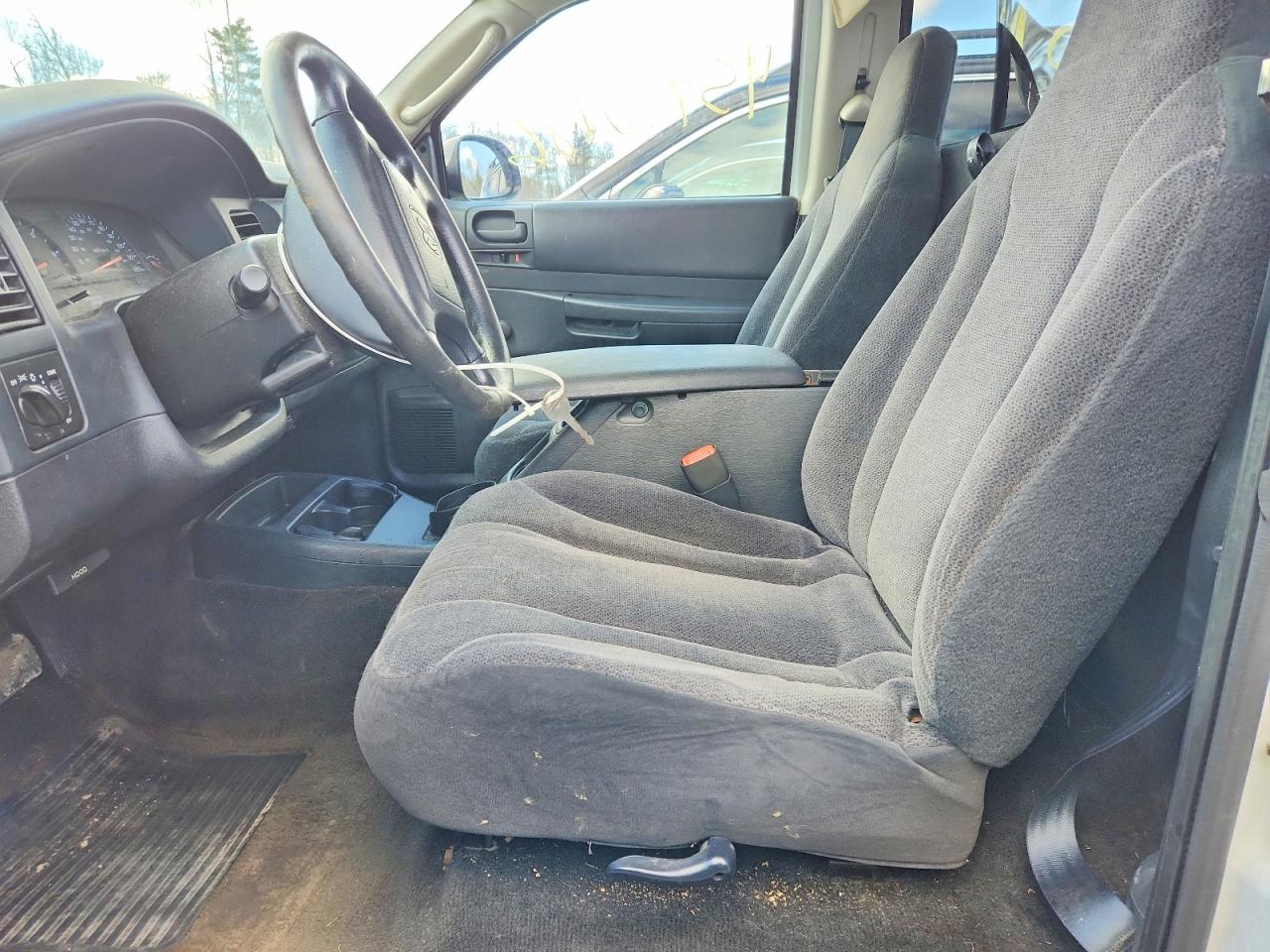 DODGE DAKOTA 2003 — 8