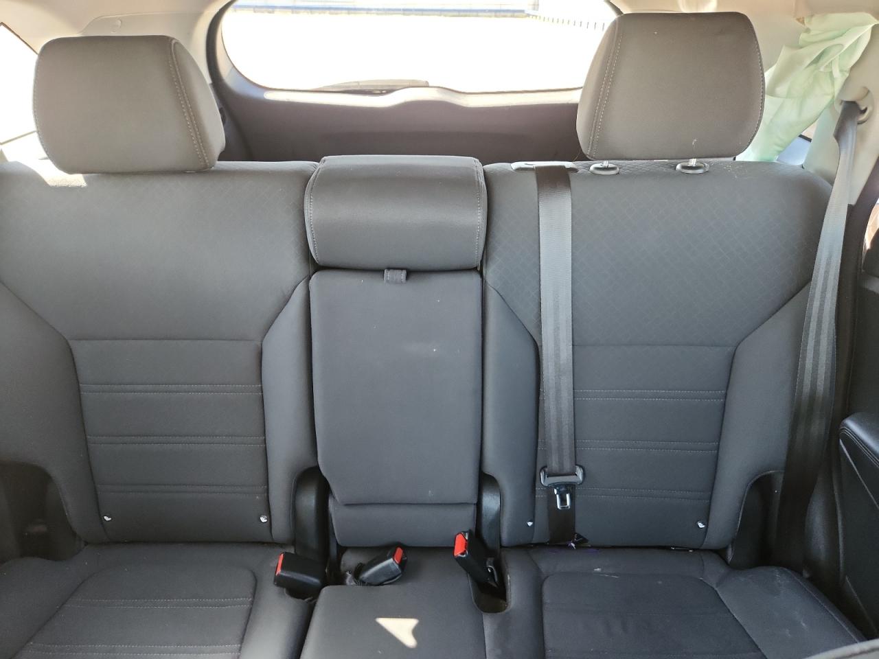 KIA SORENTO 2016 — 11