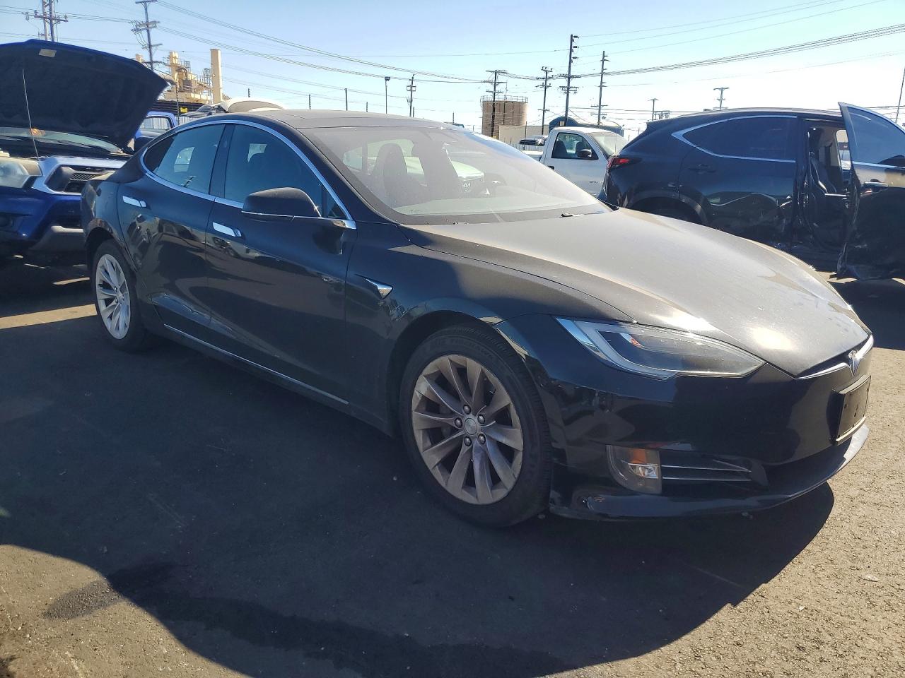 TESLA MODEL S 2018 — 5