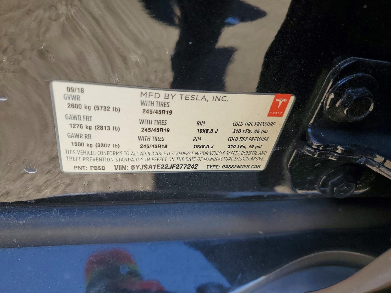 TESLA MODEL S 2018 — 14