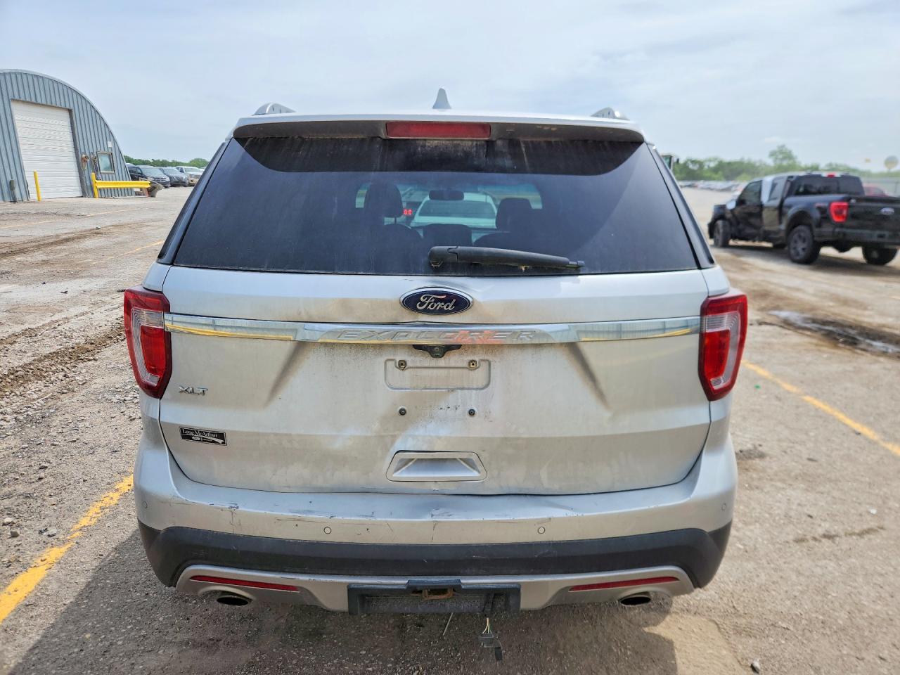 FORD EXPLORER 2017 — 7