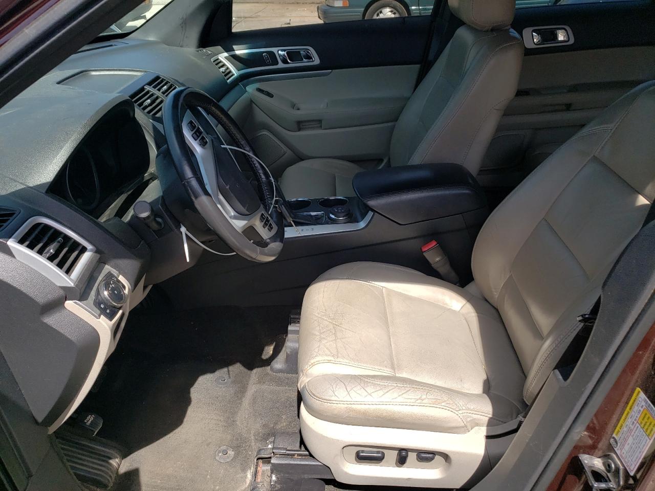 FORD EXPLORER 2012 — 8