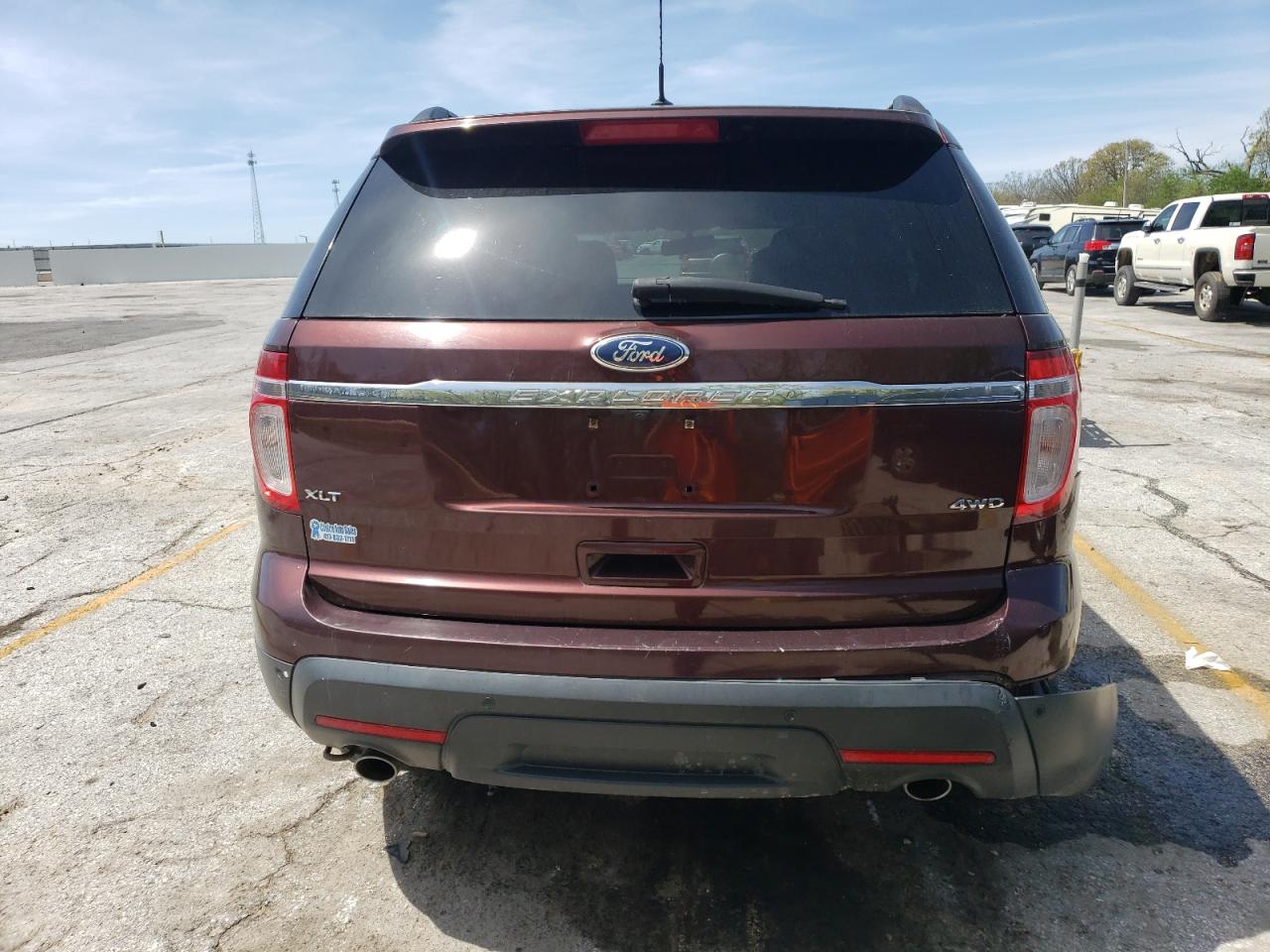 FORD EXPLORER 2012 — 7