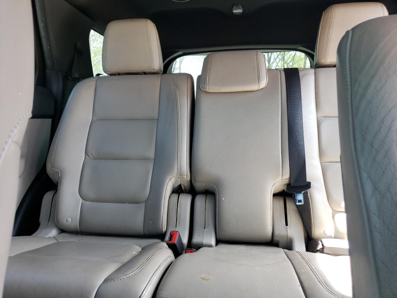 FORD EXPLORER 2012 — 11