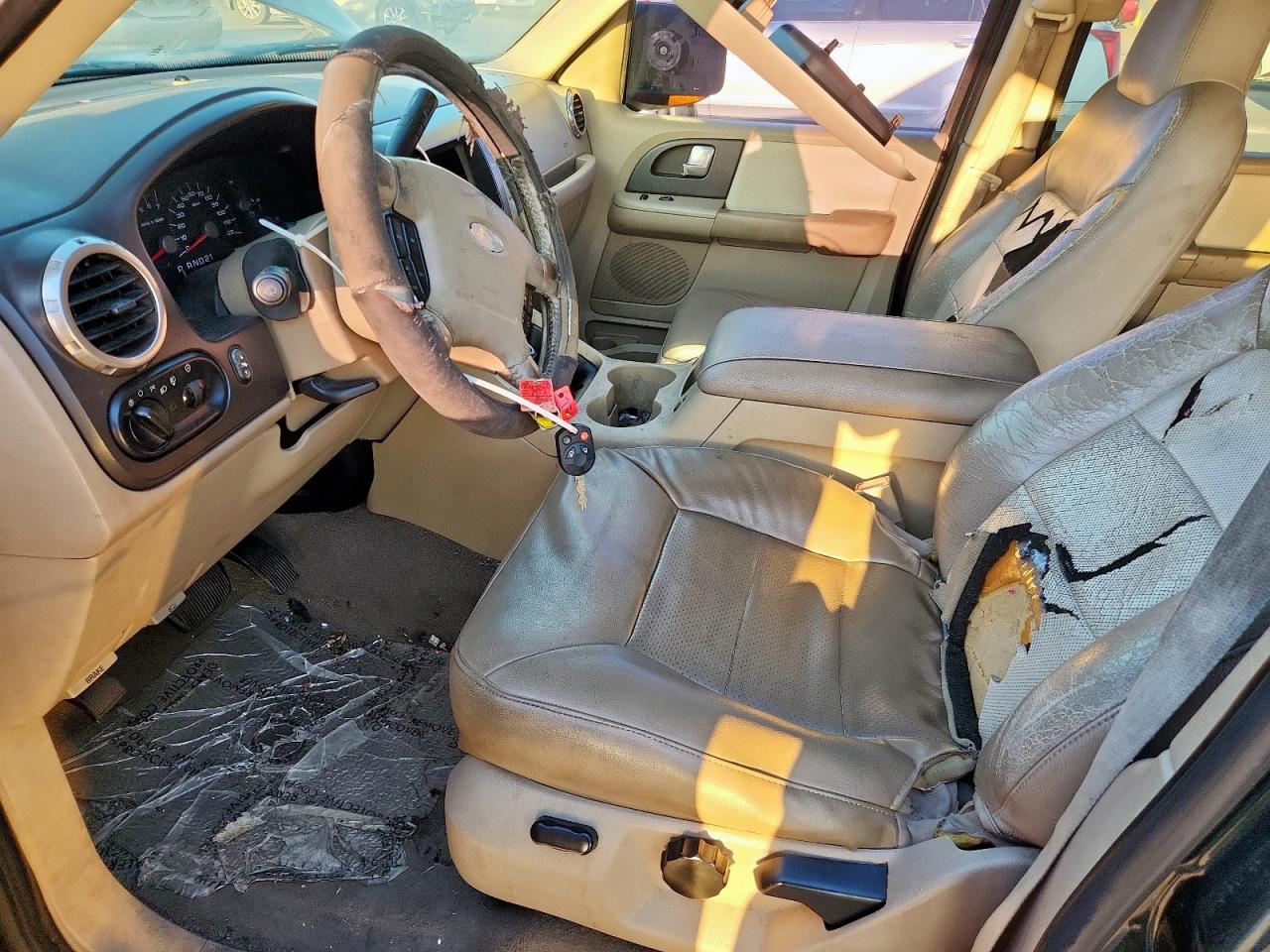 FORD EXPEDITION EDDIE BAUER 2003 — 8