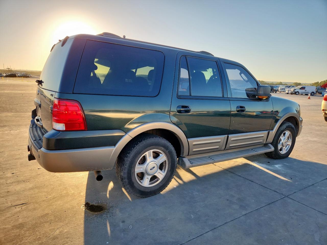 FORD EXPEDITION EDDIE BAUER 2003 — 4