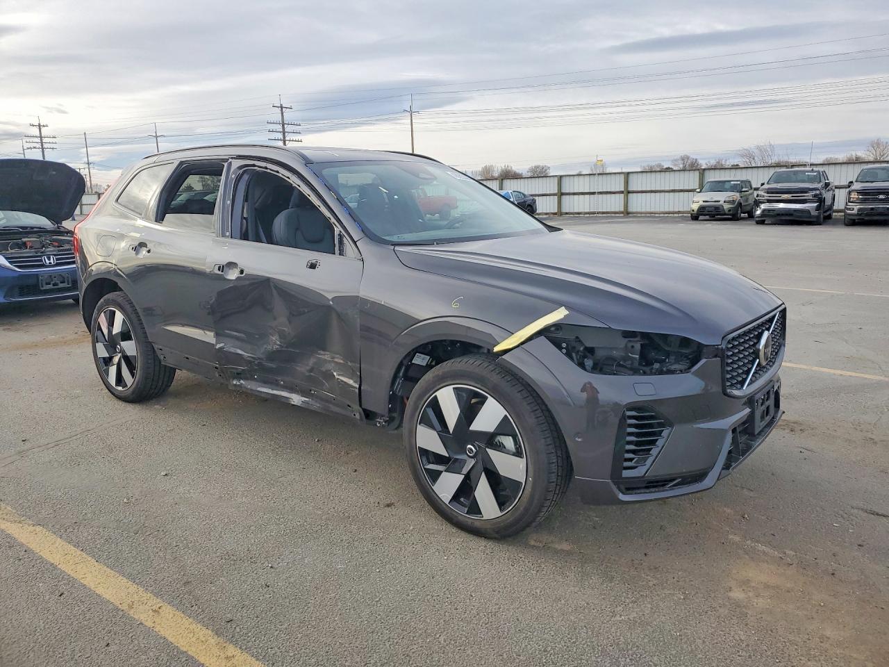 2025 VOLVO XC60 ULTRA