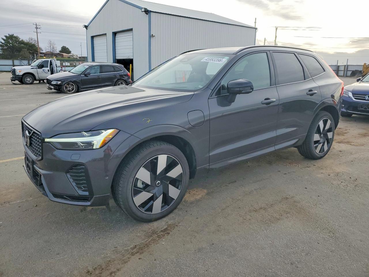 2025 VOLVO XC60 ULTRA