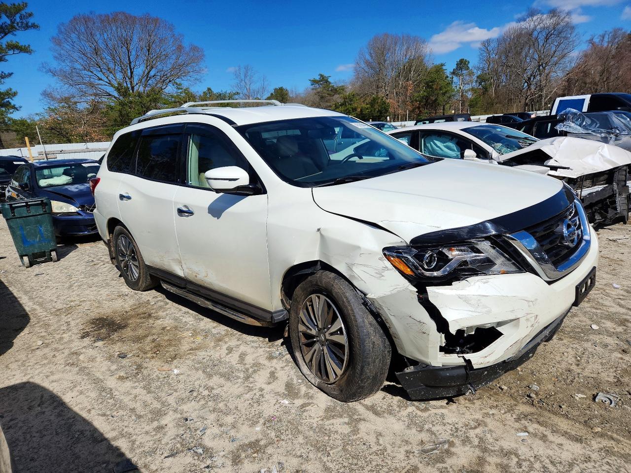 2020 NISSAN PATHFINDER SL