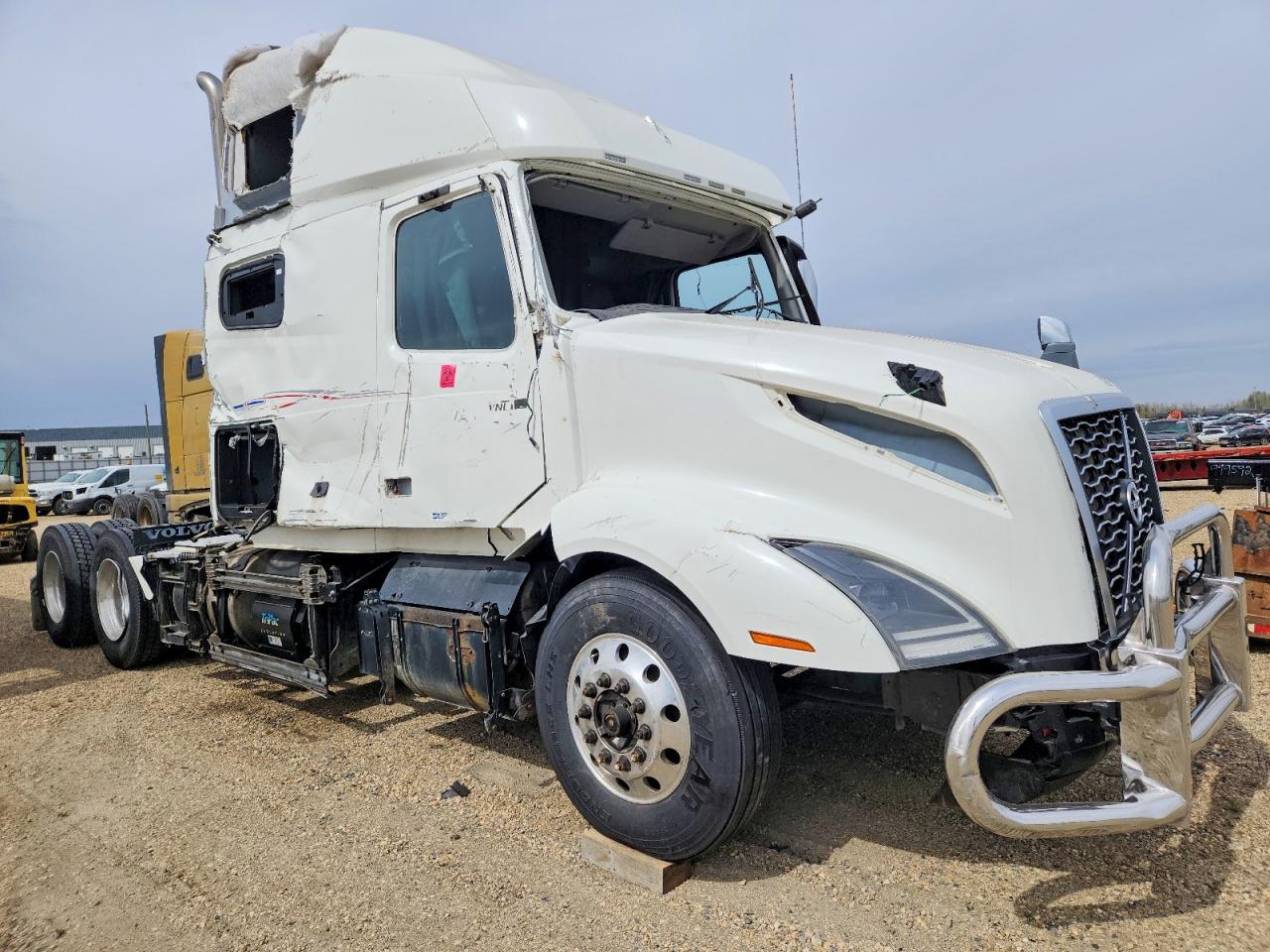 2020 VOLVO VN VNL