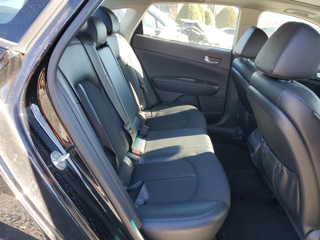 KIA OPTIMA 2018 — 11