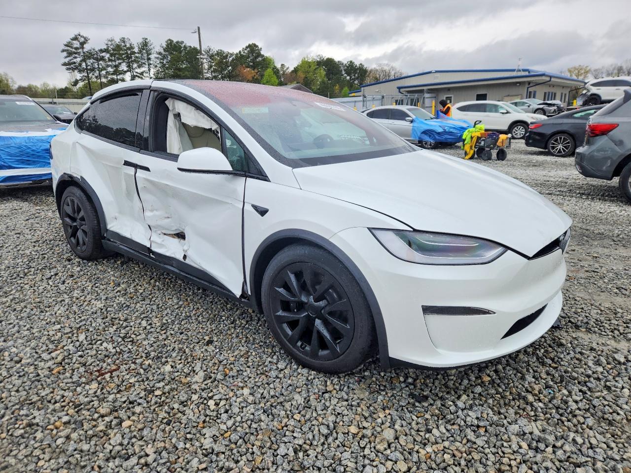 TESLA MODEL X 2023 — 5