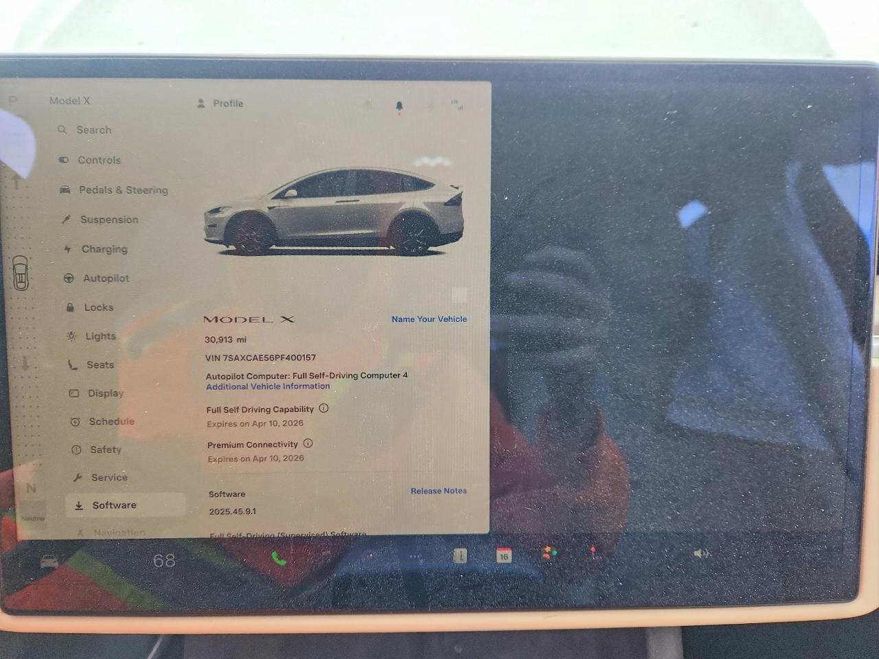 TESLA MODEL X 2023 — 10