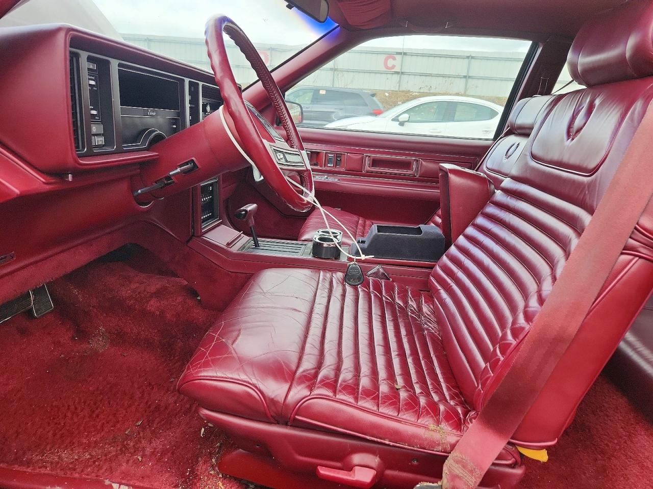 CADILLAC DEVILLE 1986 — 8