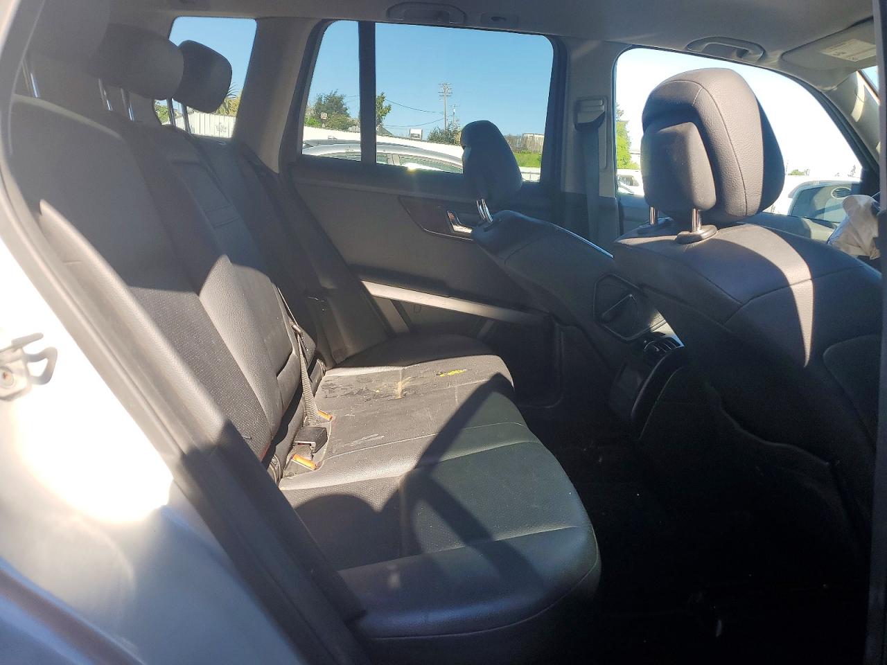 MERCEDES-BENZ GLK 2011 — 12