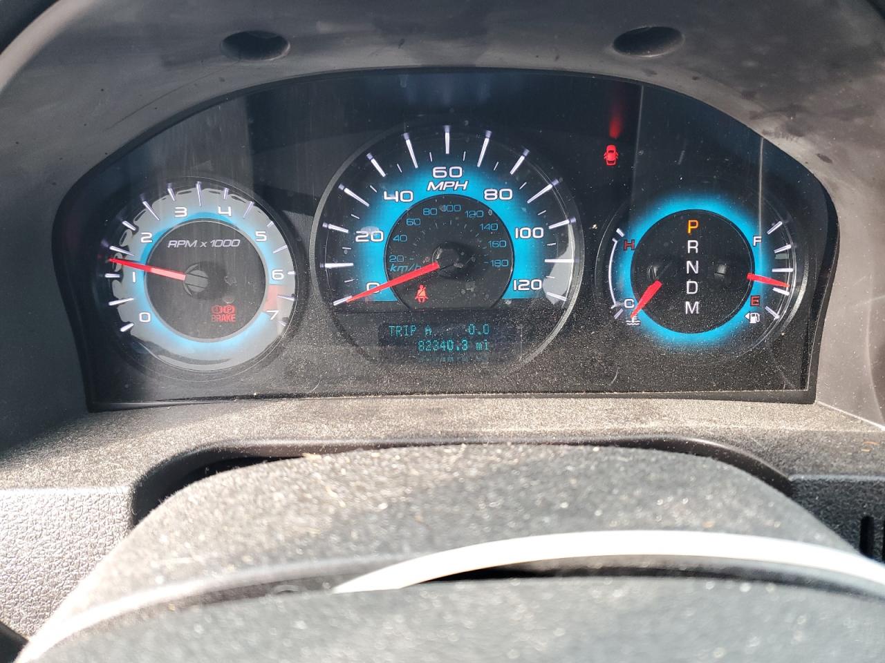FORD FUSION 2011 — 10