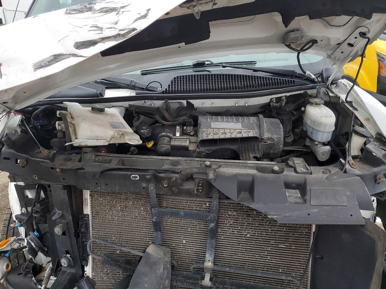 CHEVROLET EXPRESS G2500 2020 — 13