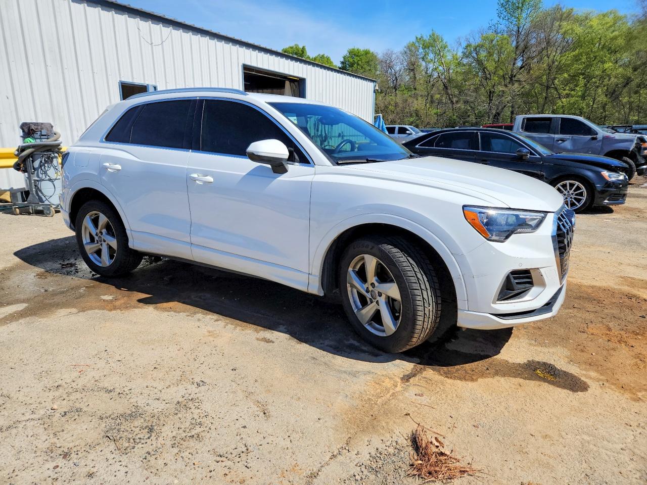 AUDI Q3 2020 — 5