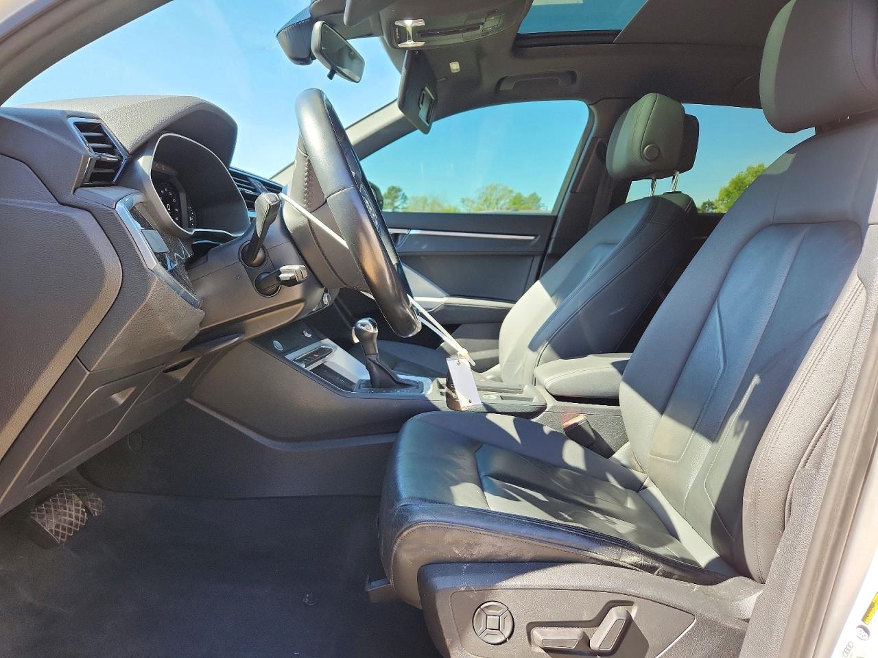 AUDI Q3 2020 — 8