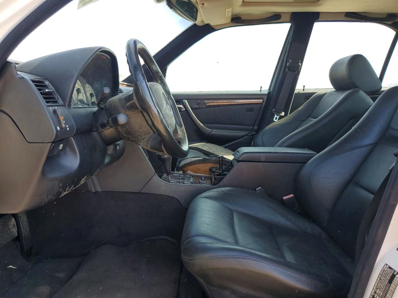 MERCEDES-BENZ C 1999 — 8