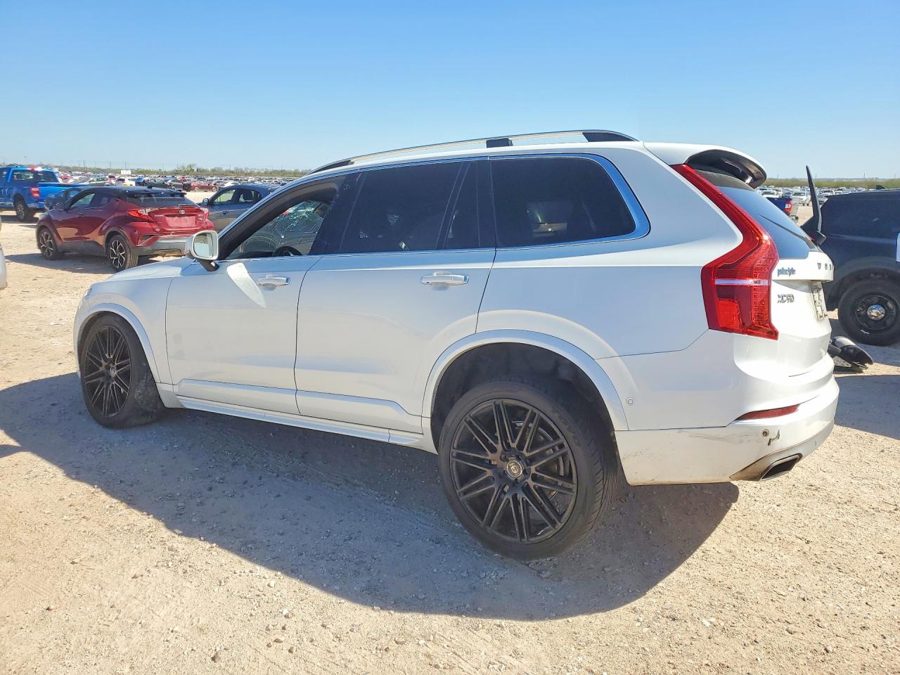 VOLVO XC90 2017 — 3
