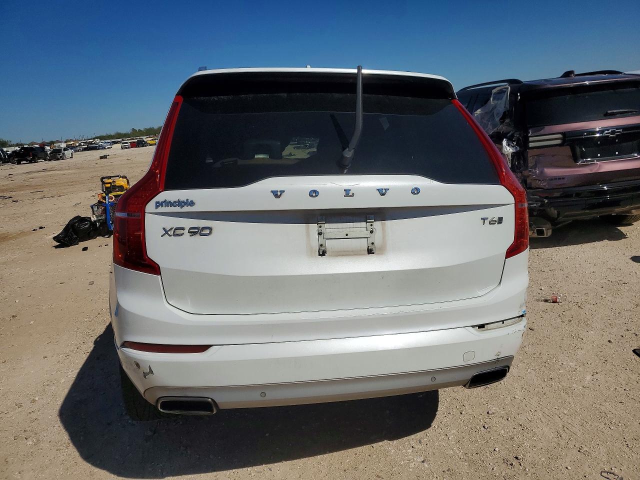 VOLVO XC90 2017 — 7