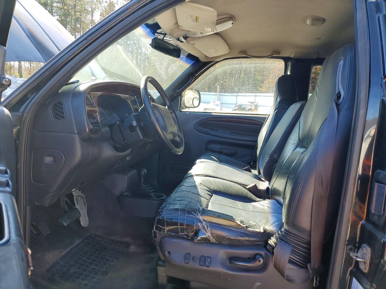 DODGE RAM 1500 2001 — 8