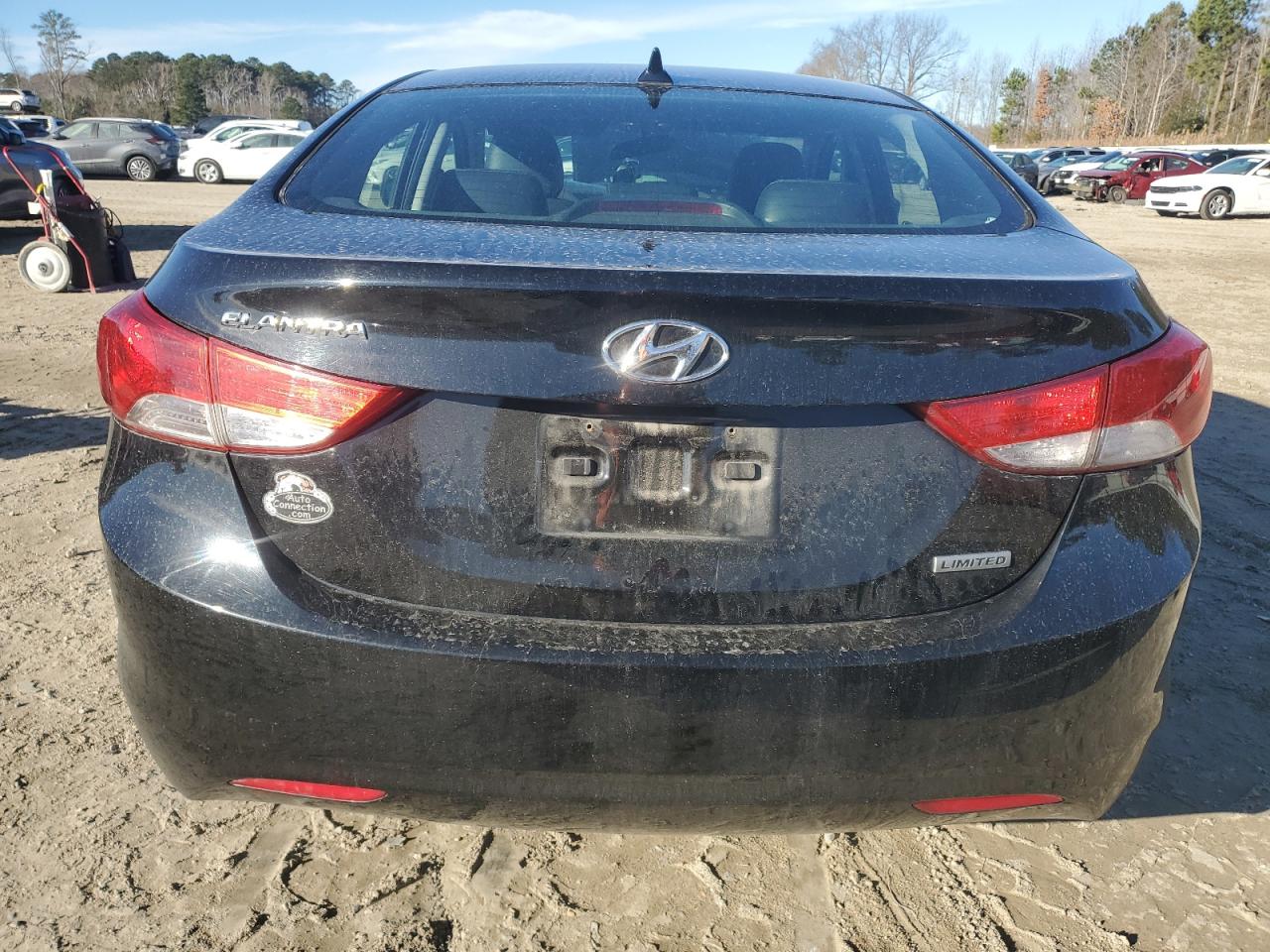 HYUNDAI ELANTRA 2013 — 7