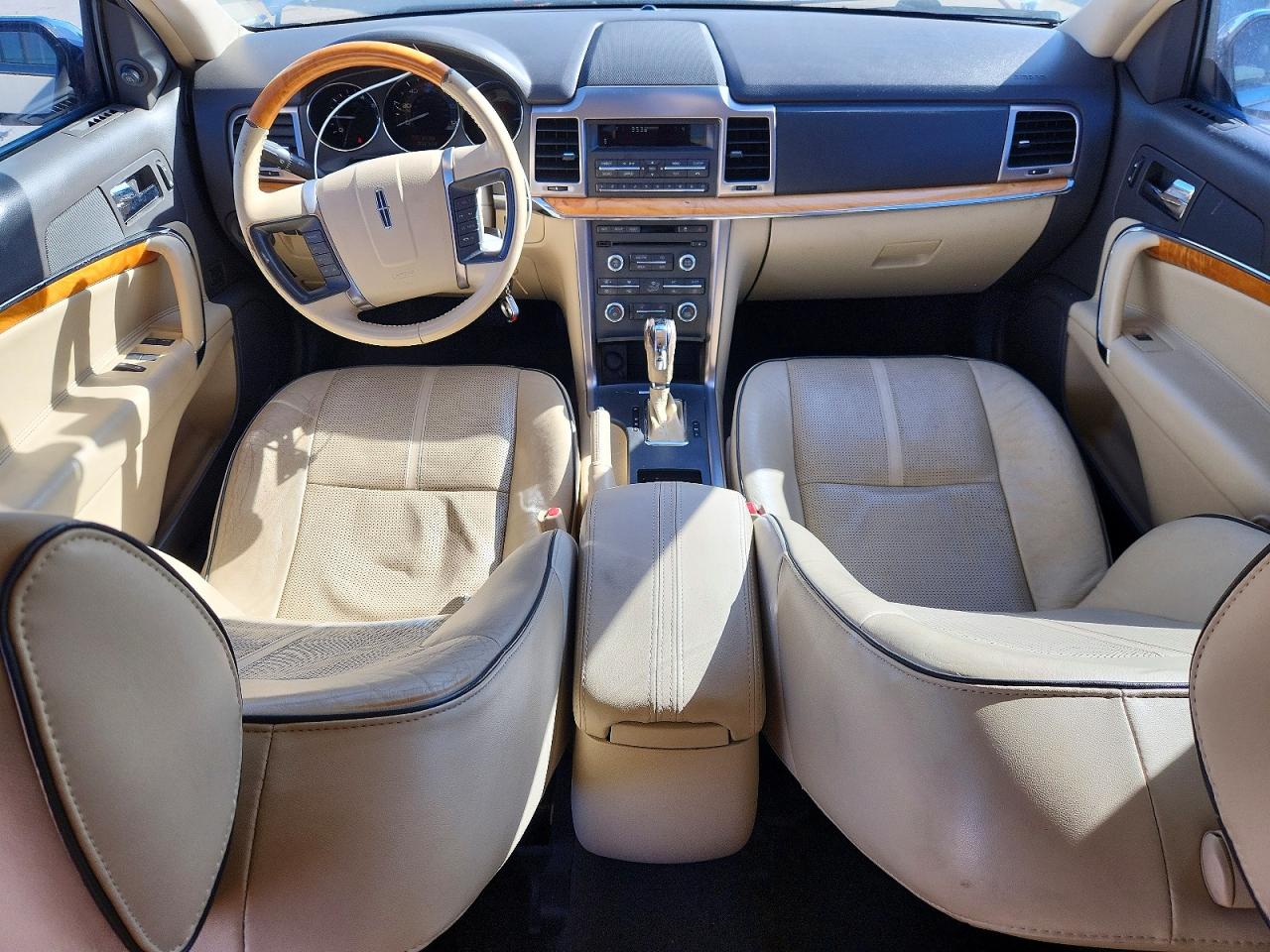 LINCOLN MKZ 2010 — 9